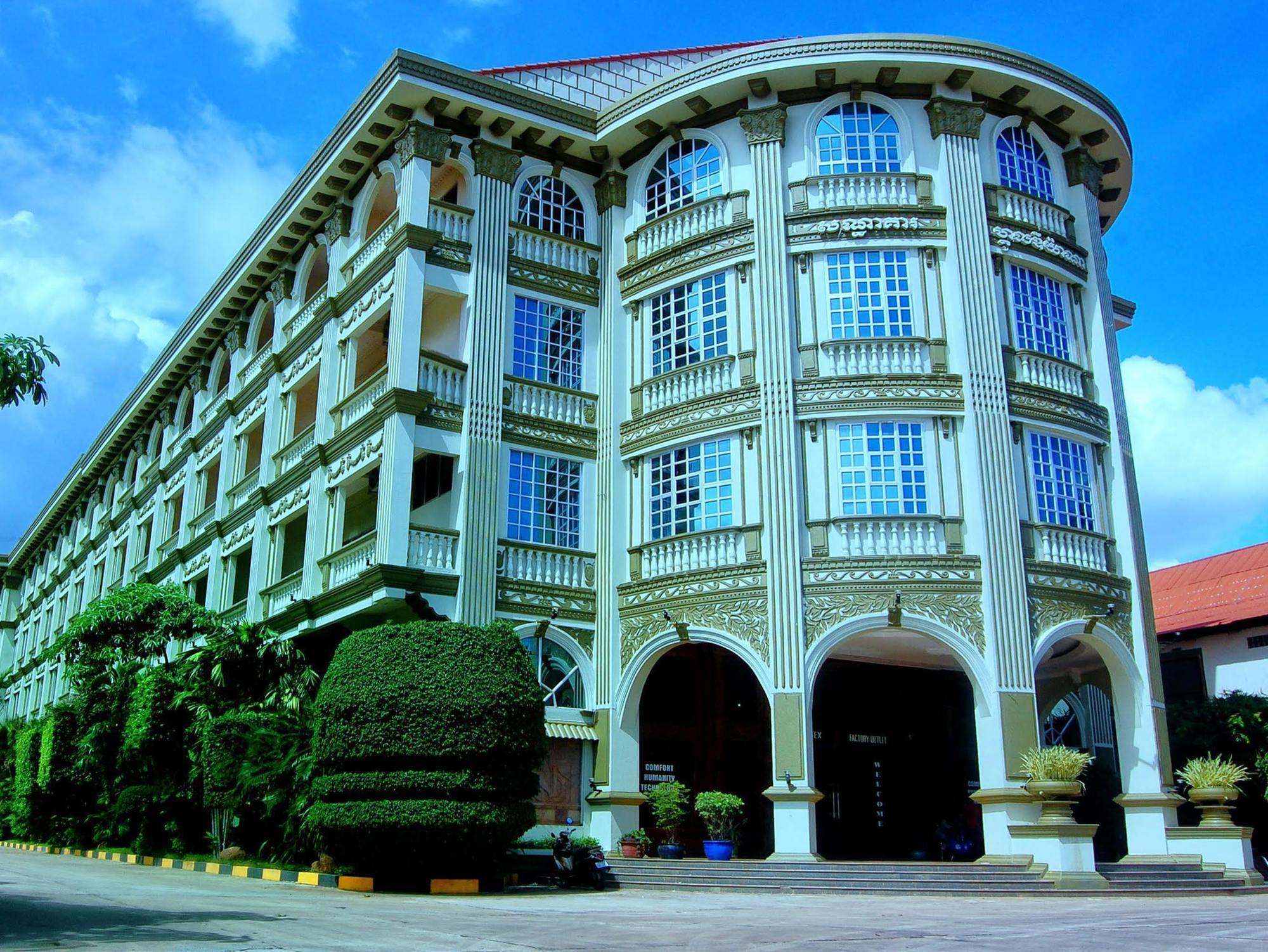 Goldiana Angkor Hotel Siem Reap Buitenkant foto